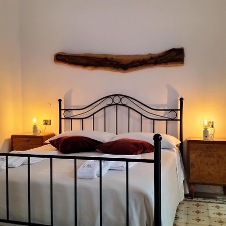 Le Scale Di Pietra Bed and Breakfast Conversano Eksteriør billede