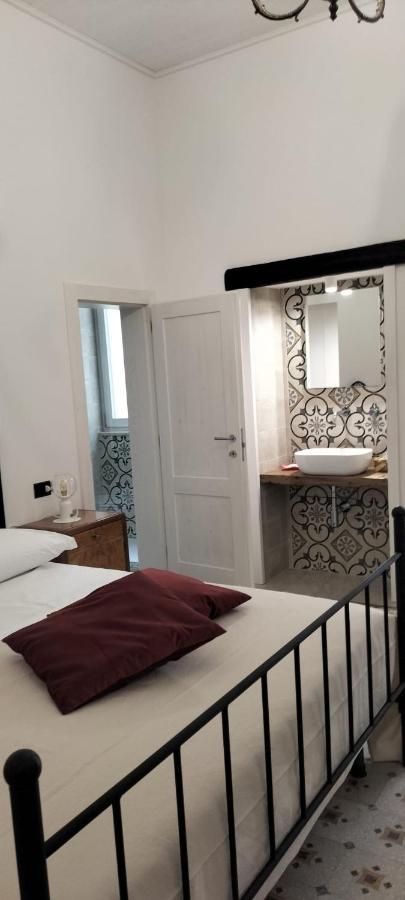 Le Scale Di Pietra Bed and Breakfast Conversano Eksteriør billede