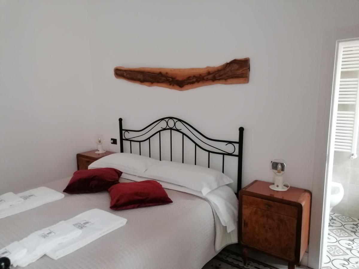 Le Scale Di Pietra Bed and Breakfast Conversano Eksteriør billede